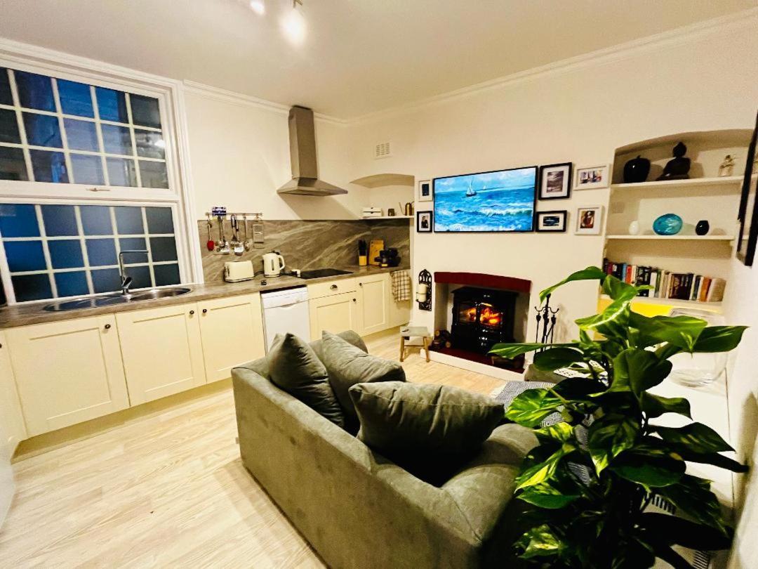 Ingleside Mews Διαμέρισμα Γουίτμπι Εξωτερικό φωτογραφία